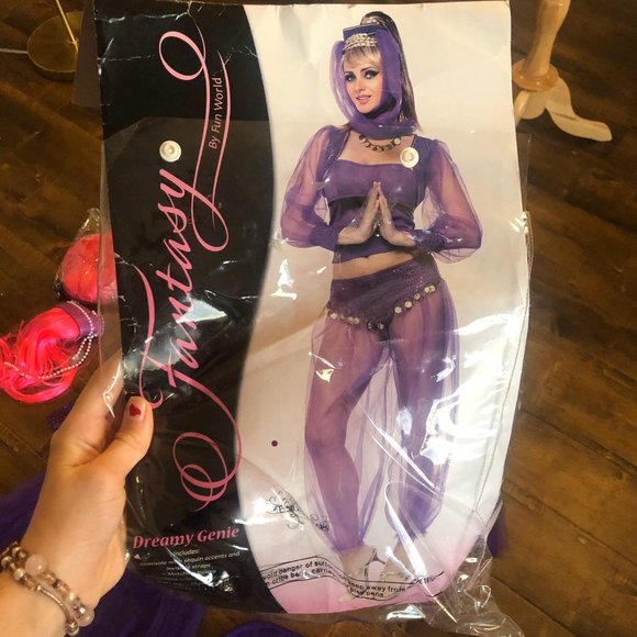 Fantasy Other - NWT Geni I dream of Costume - Medium